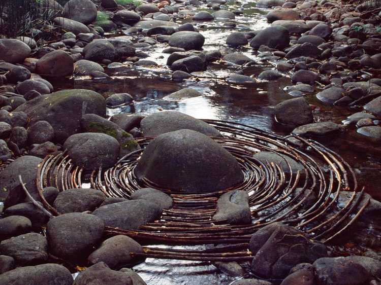 land-art-andy-goldsworthy-16