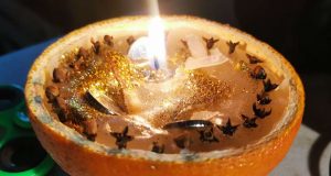 yule prosperity candle